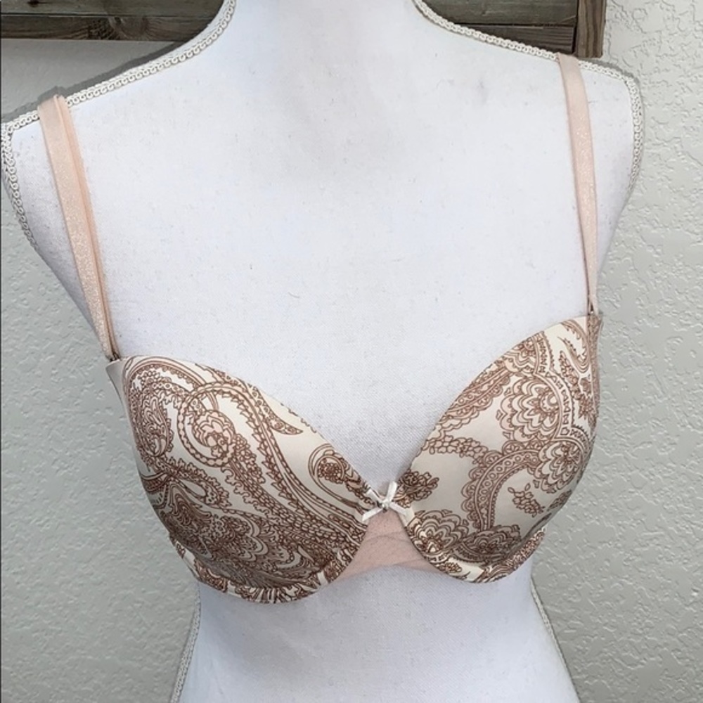 Victoria’s Secret lined‎ strapless bra paisley 32DD